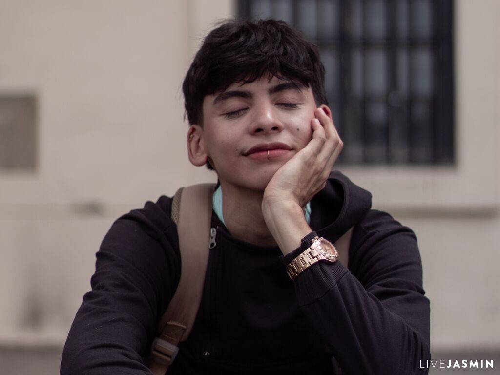 AngelLux male cam profile