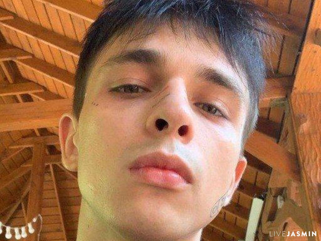 ClarkChaos male cam profile