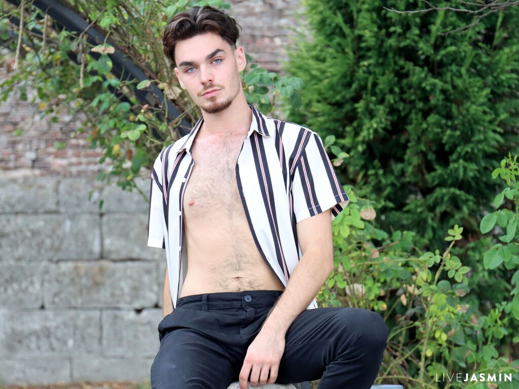 DeanMorrow male cam profile